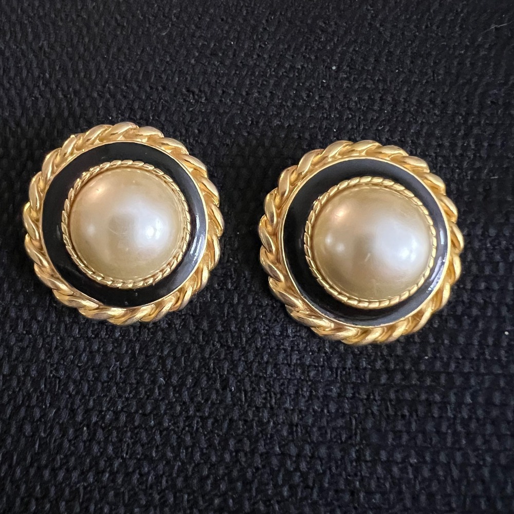 Vintage Gold Tone Black Enamel Faux Pearl Clip On Statement Earrings Size 1.25in